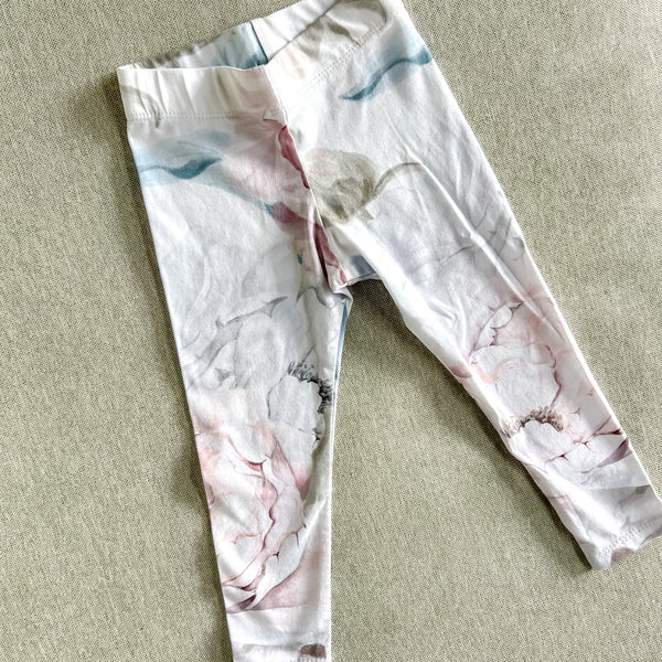 Peony Leggings Large scale 6 - 12 months